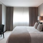 Effortless Elegance: Choosing the Right Fabric for Bedroom Curtains