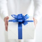 Boost your love bond with your spouse with online gifts