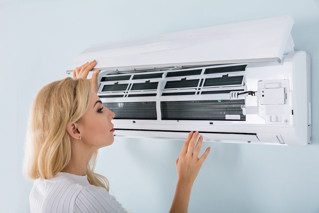 12 Signs You Need Air Conditioning Repair Service